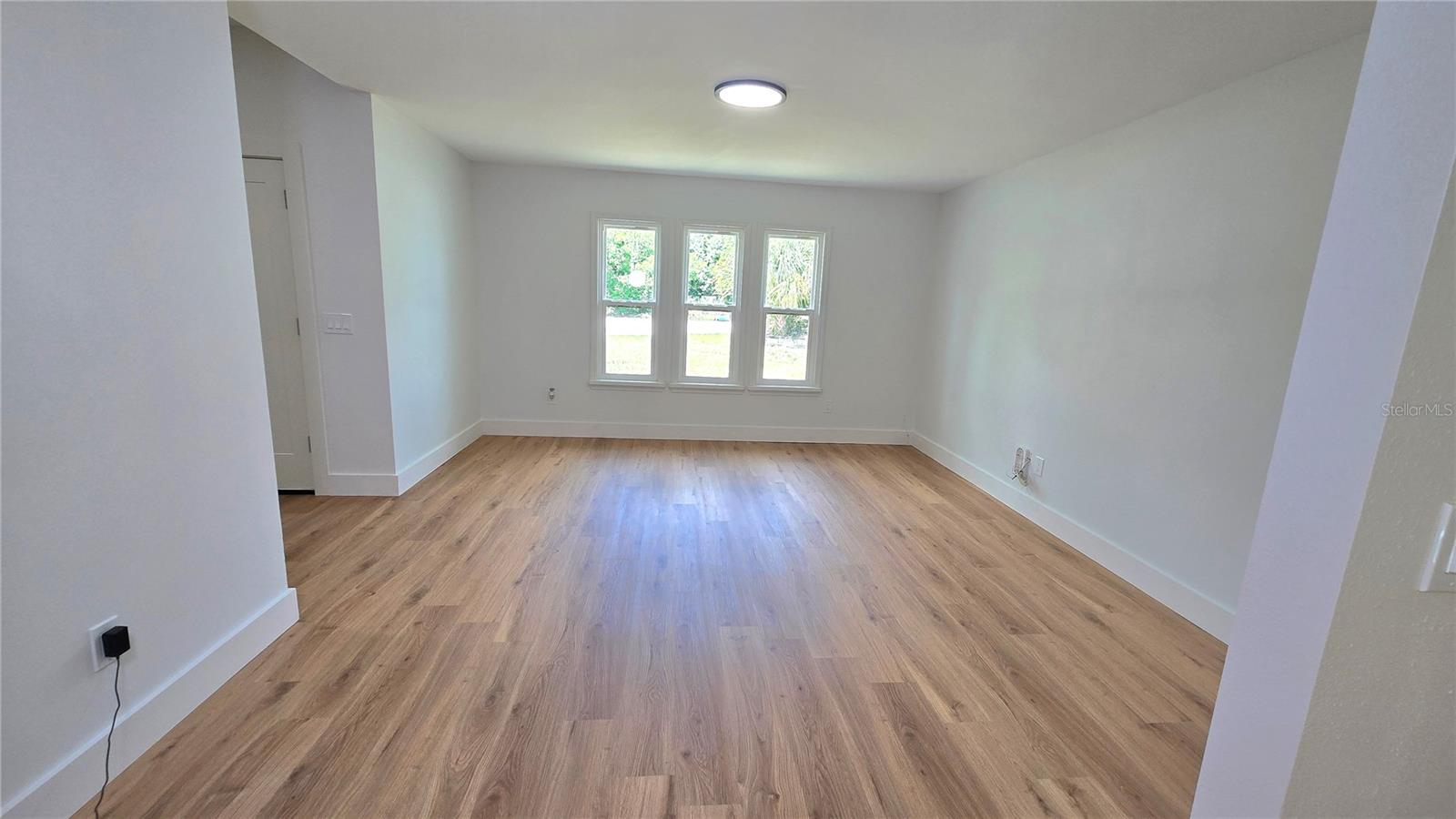 DELTONA LAKES UNIT 03 - Residential