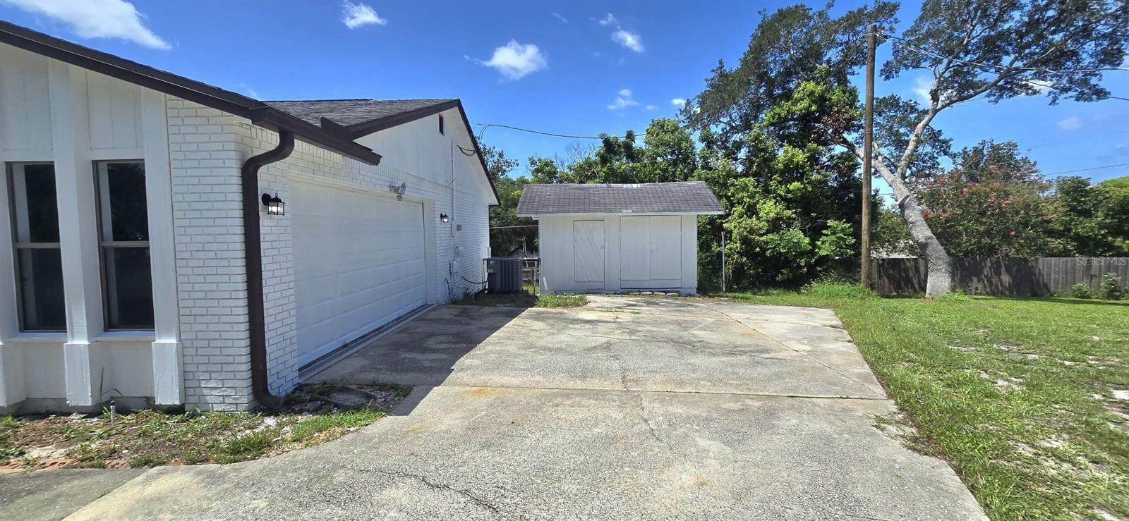 DELTONA LAKES UNIT 03 - Residential