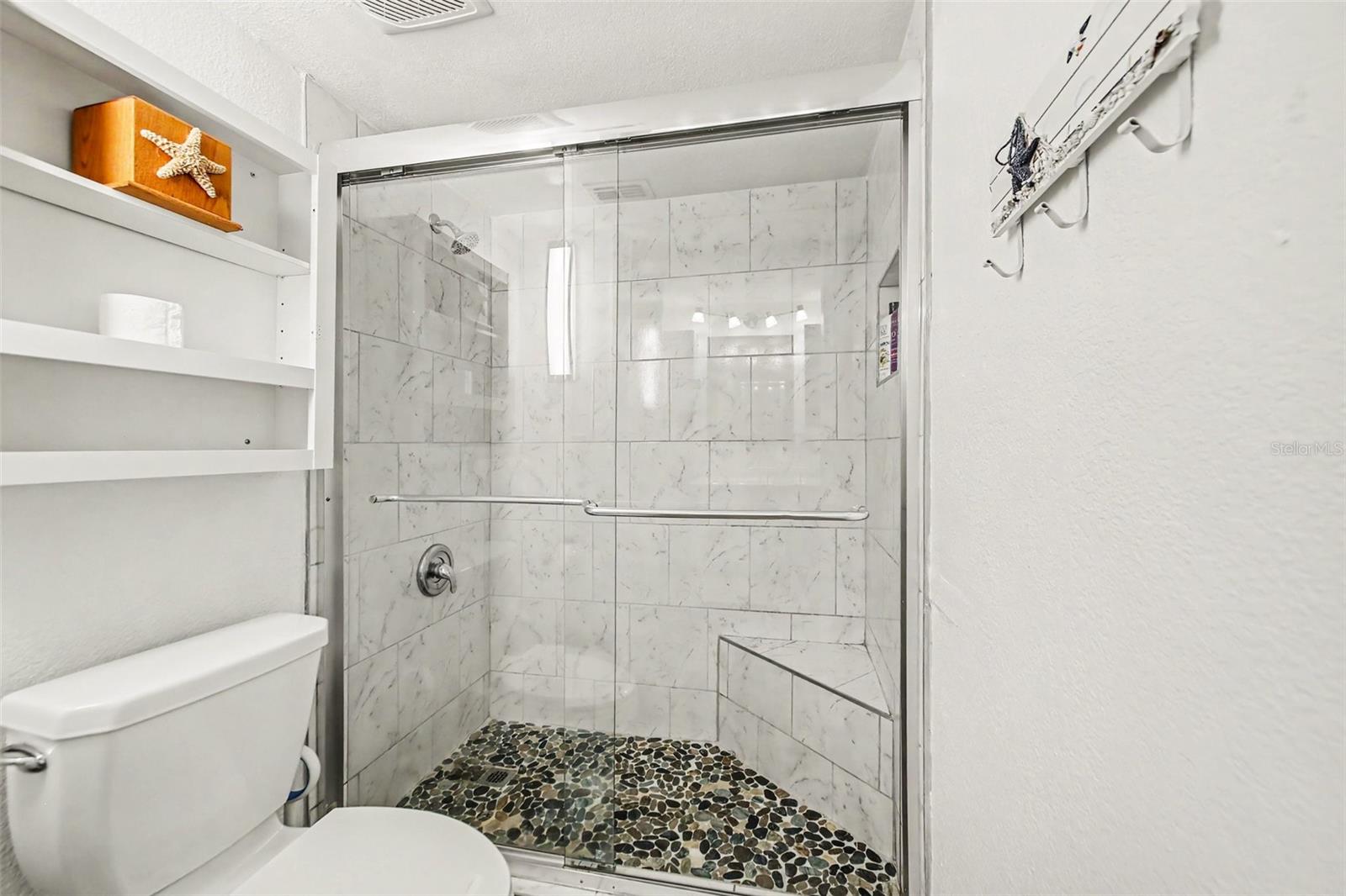 DAYTONA BEACH RESORT & CONFER - Residential