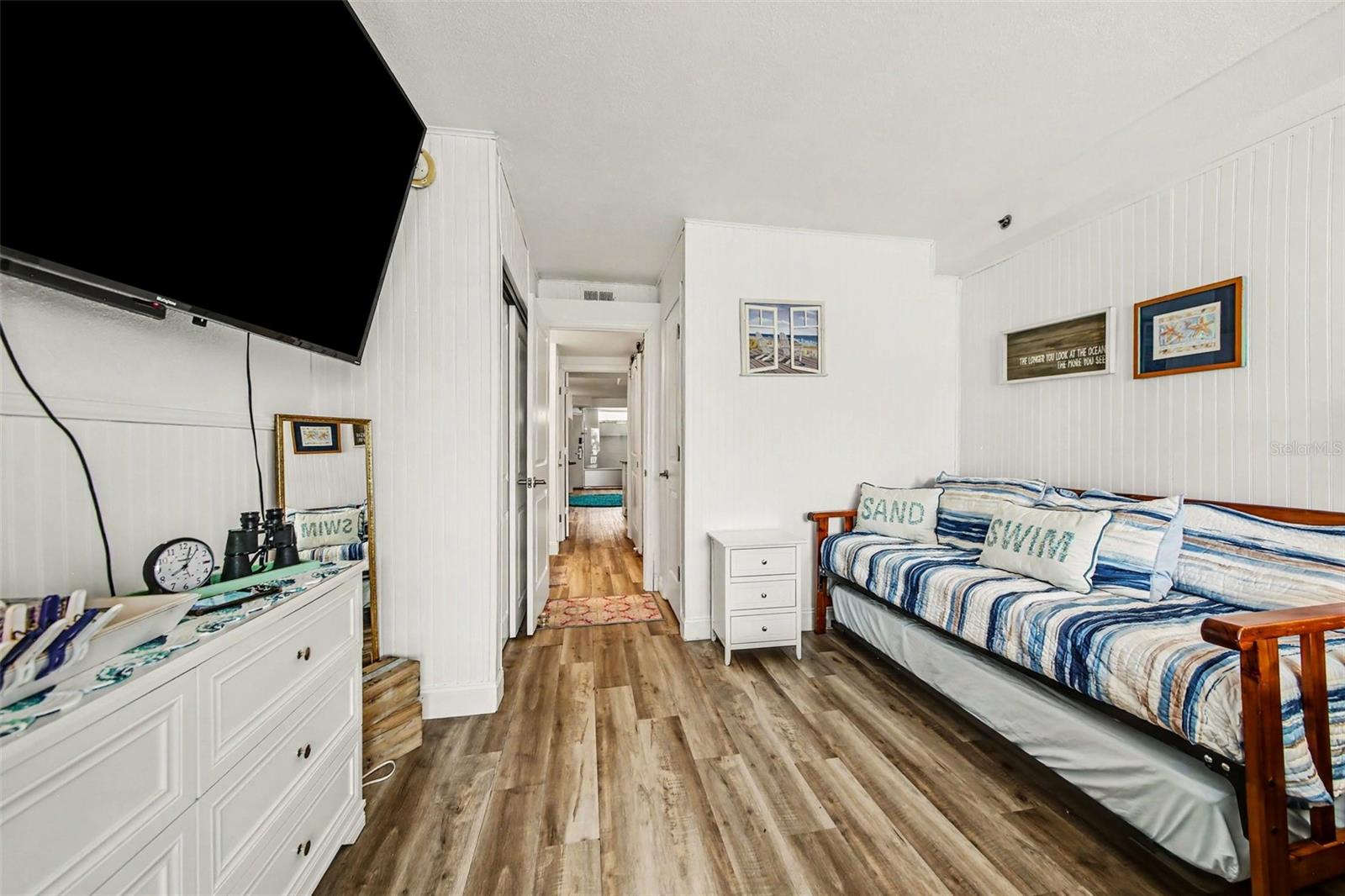 DAYTONA BEACH RESORT & CONFER - Residential