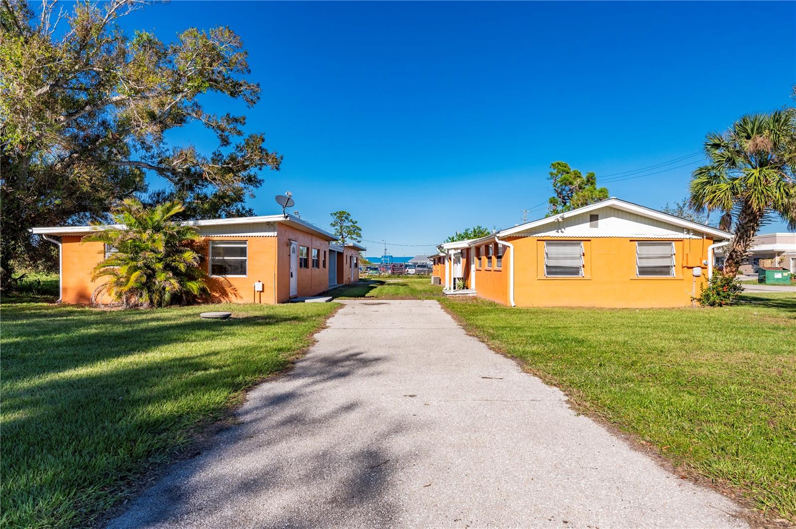 C HARBOR - Residential Income