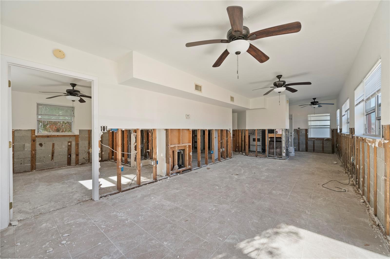 C HARBOR - Residential Income