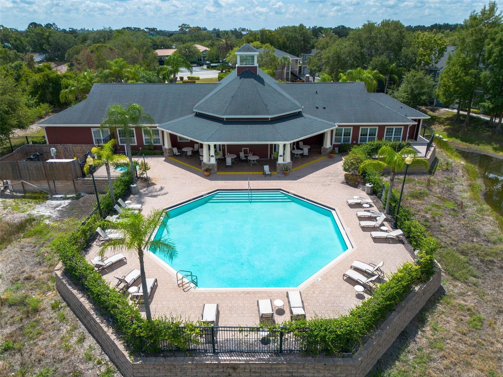 ADMIRALS WALK - Residential