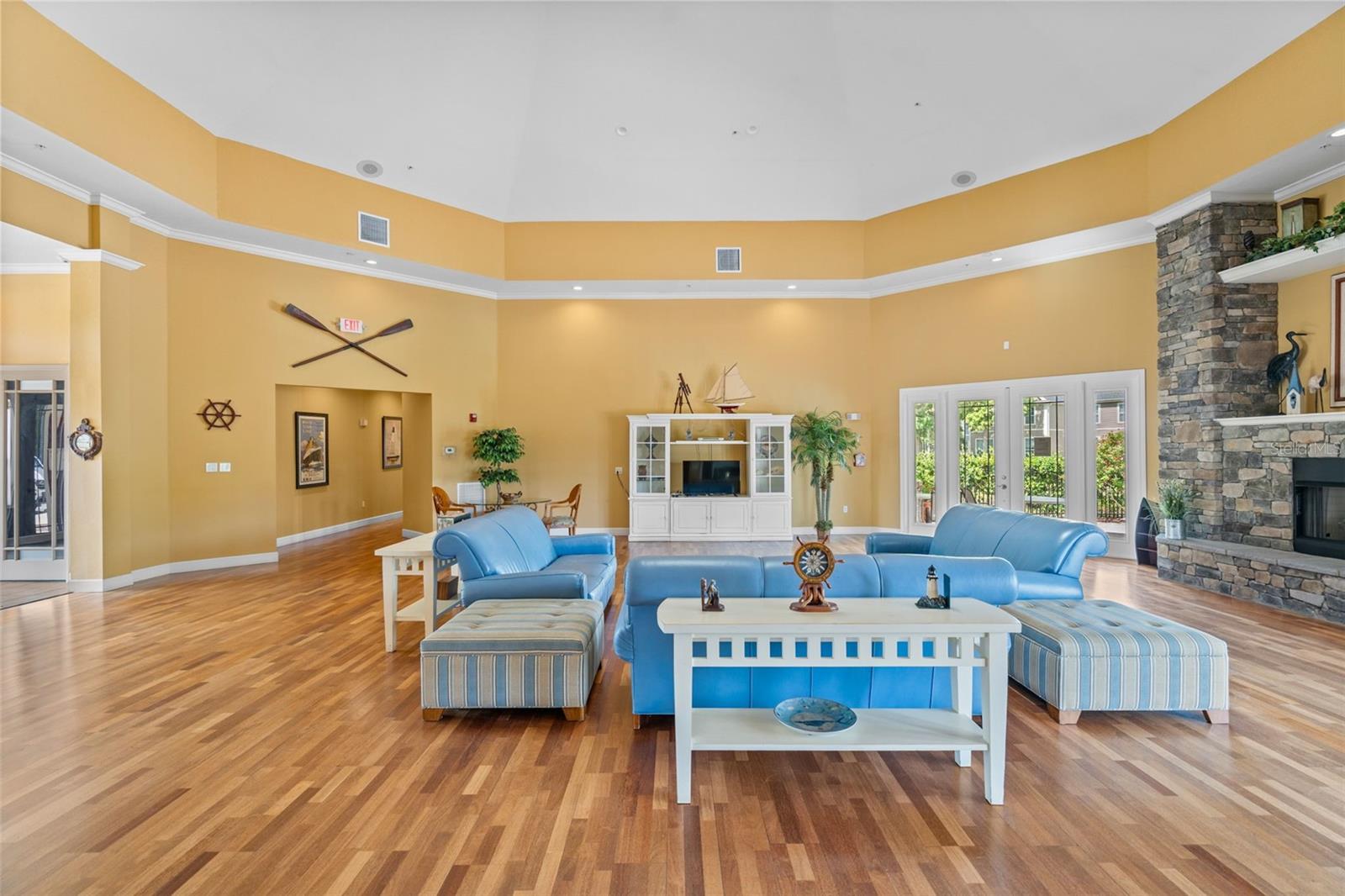 ADMIRALS WALK - Residential