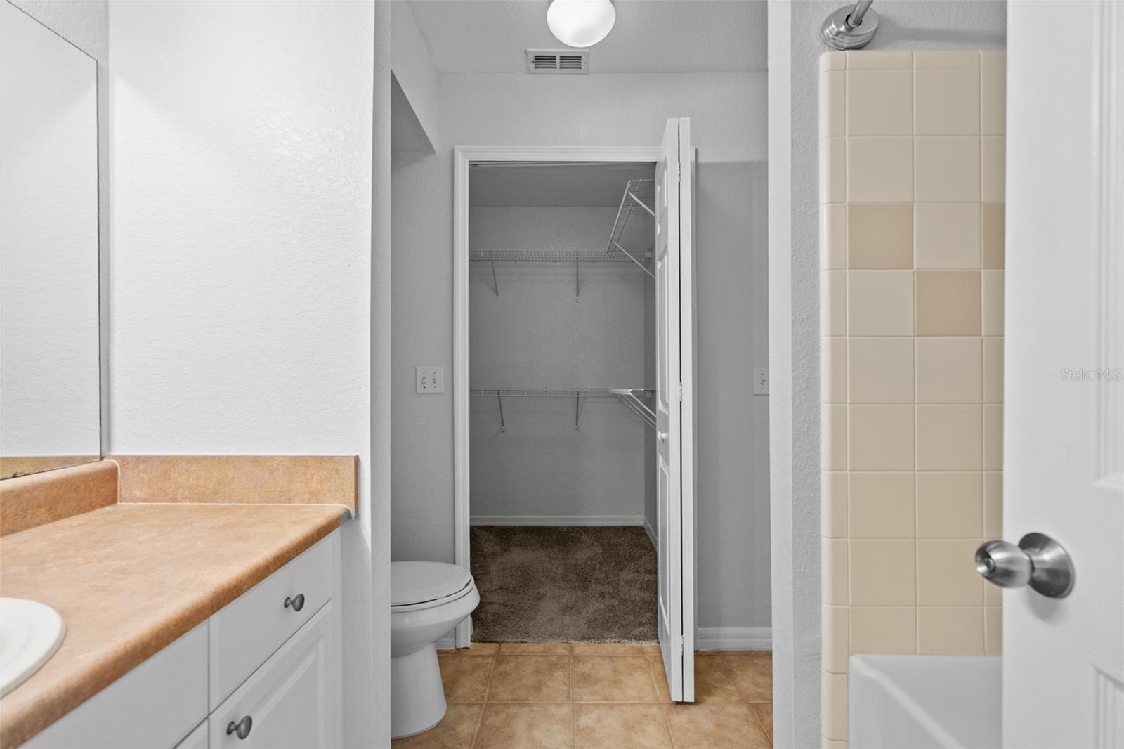 ADMIRALS WALK - Residential