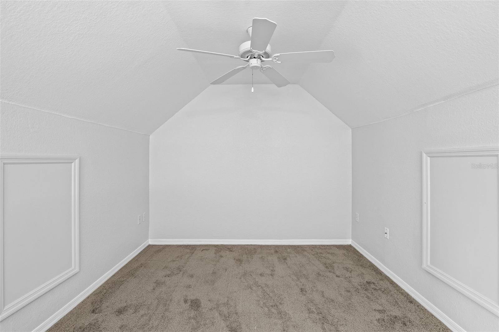 ADMIRALS WALK - Residential