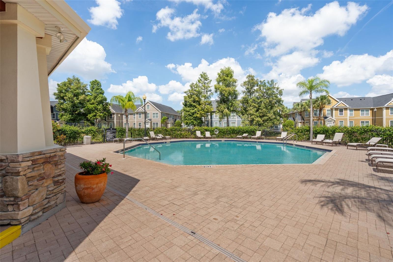 ADMIRALS WALK - Residential