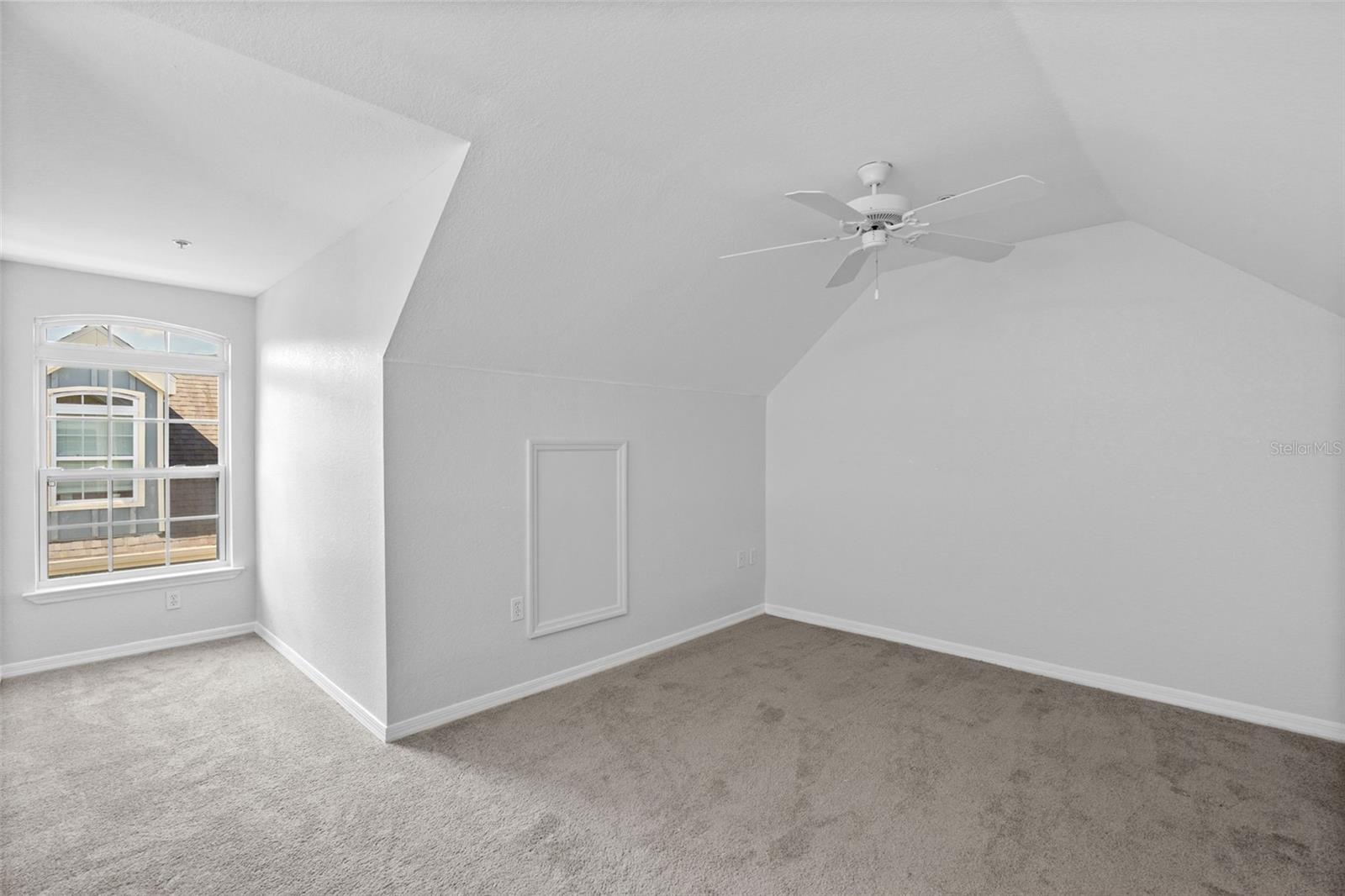 ADMIRALS WALK - Residential