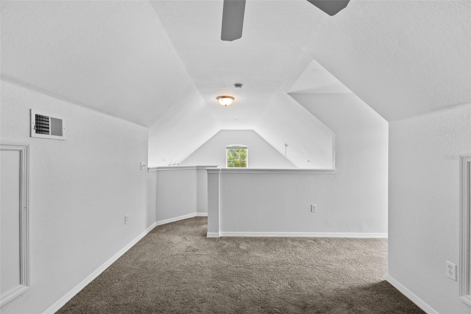 ADMIRALS WALK - Residential