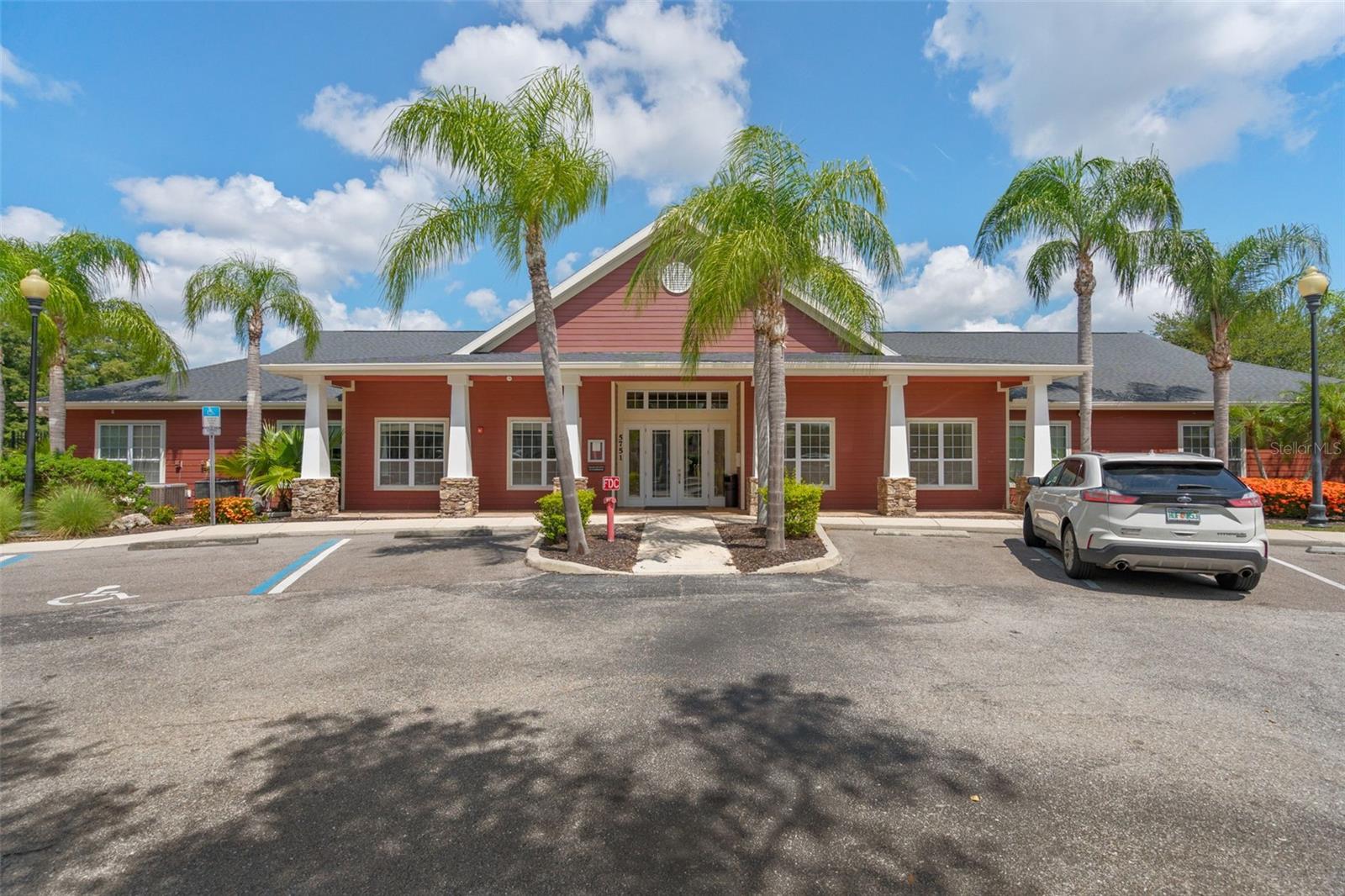 ADMIRALS WALK - Residential