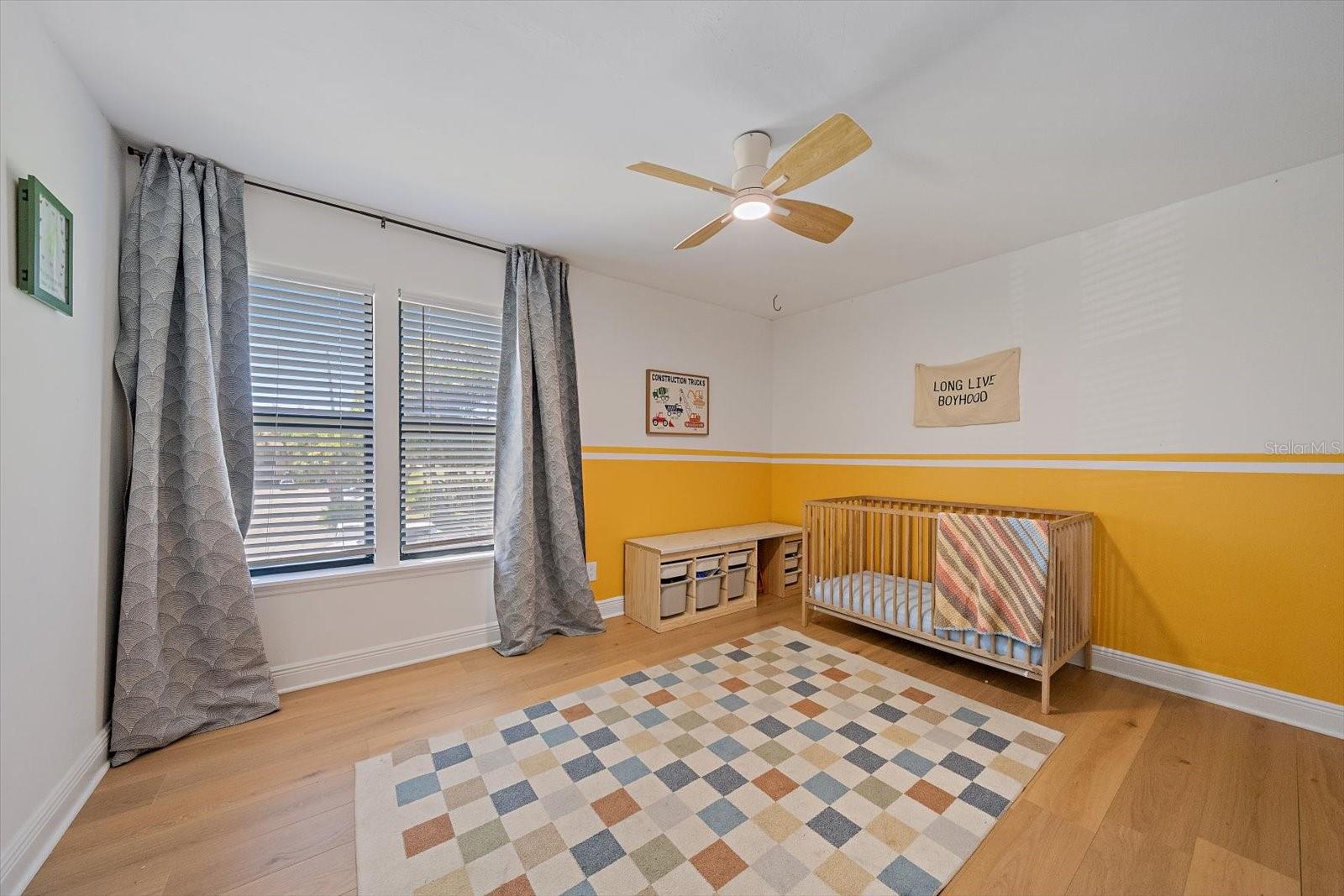 VINTAGE GRAND - Residential