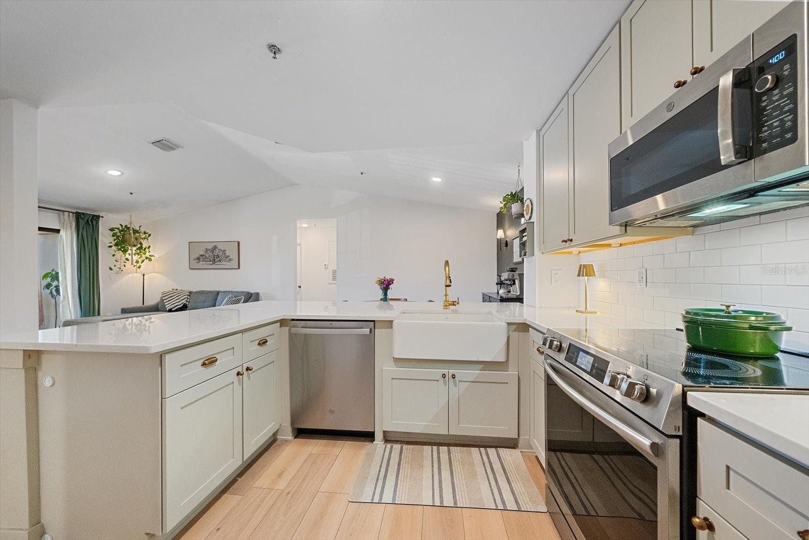 VINTAGE GRAND - Residential
