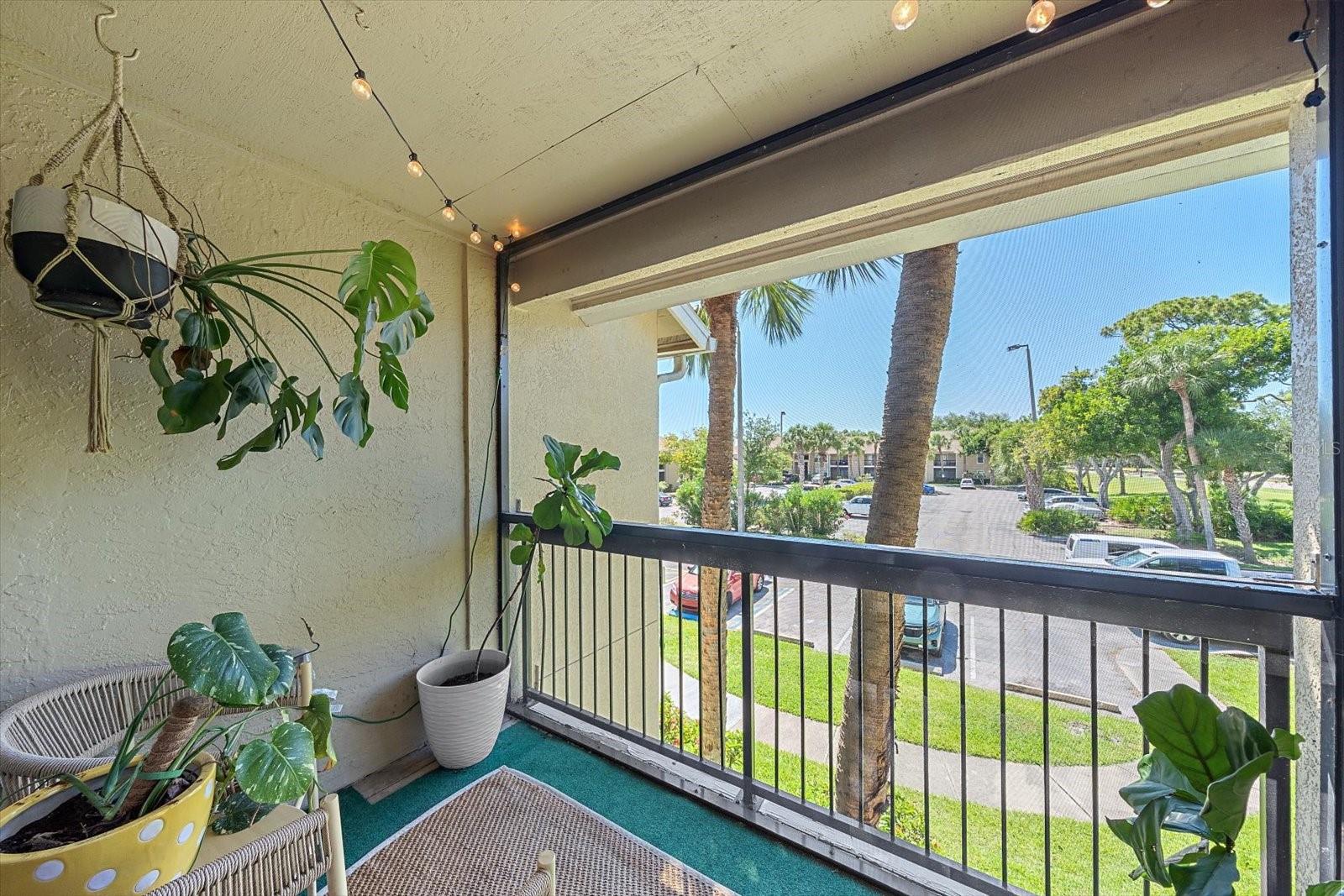VINTAGE GRAND - Residential