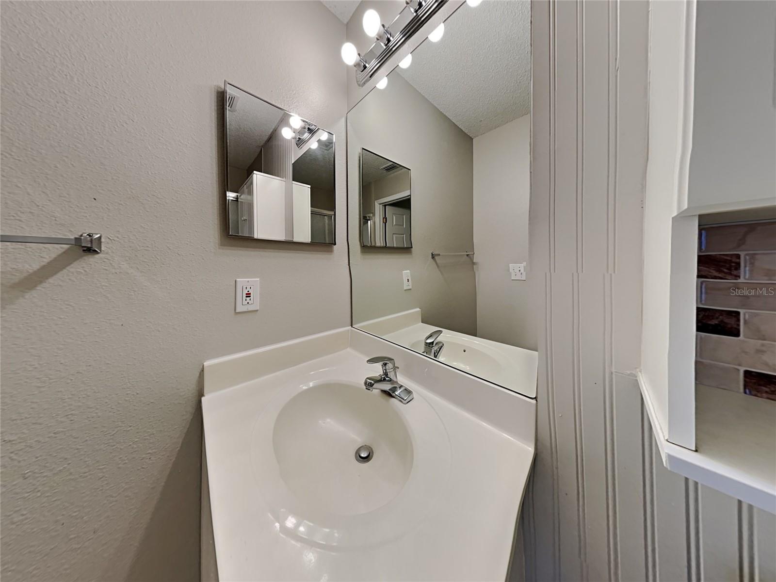 SPRING HILL - Residential Lease