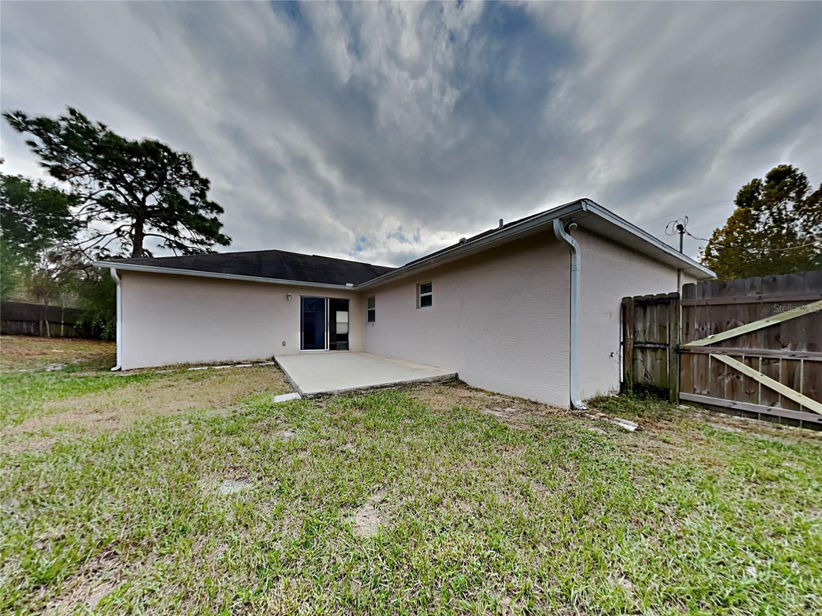 SPRING HILL - Residential Lease