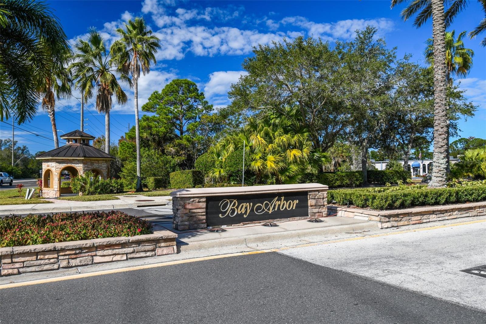 BAY ARBOR - Residential Lease