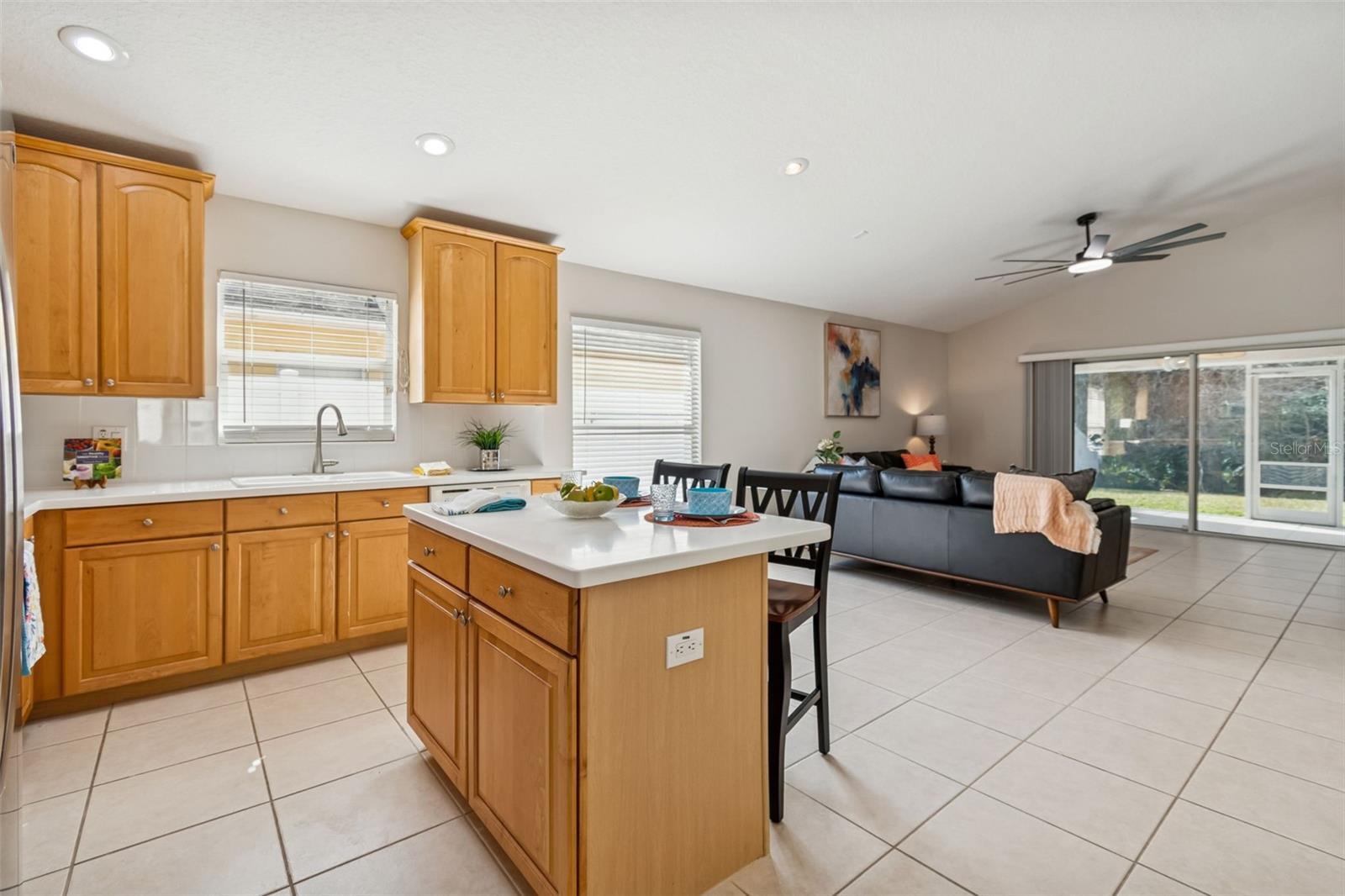 BAY ARBOR - Residential Lease