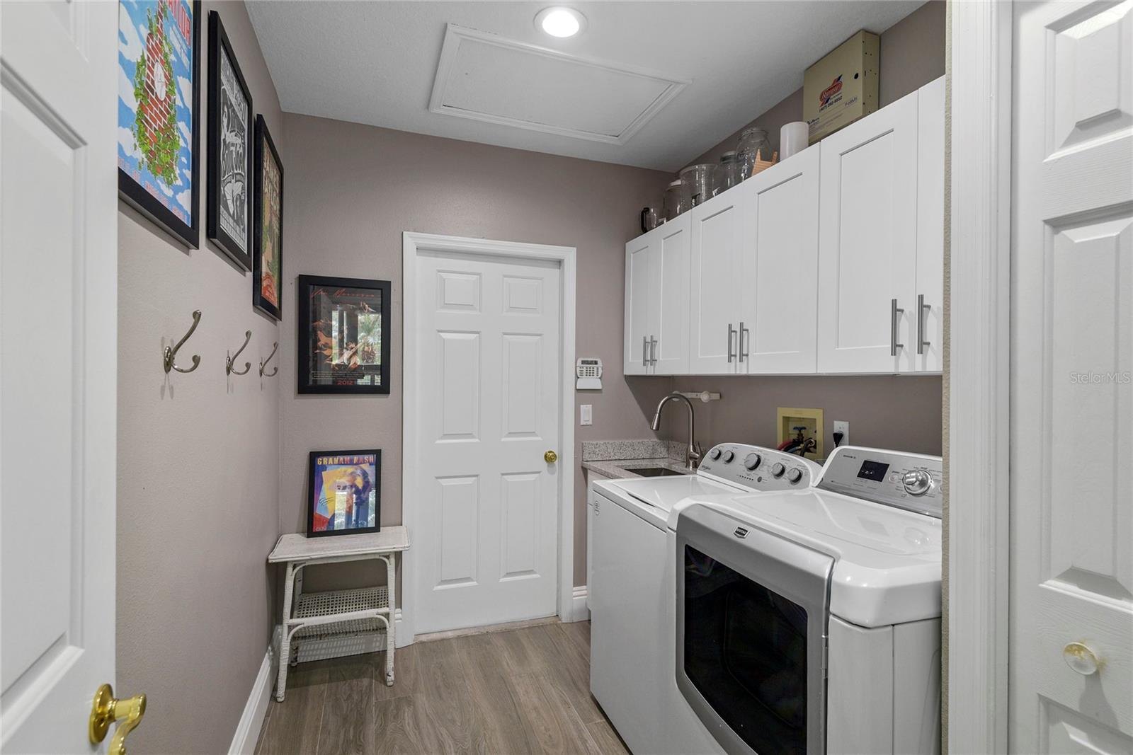 CARDINAL GLEN - Residential