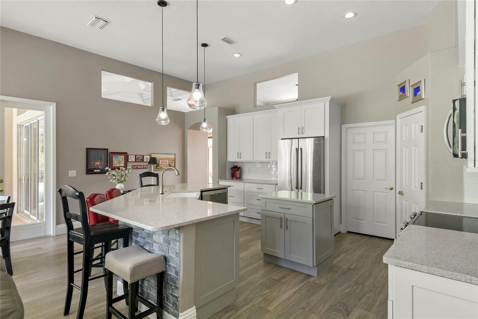 CARDINAL GLEN - Residential