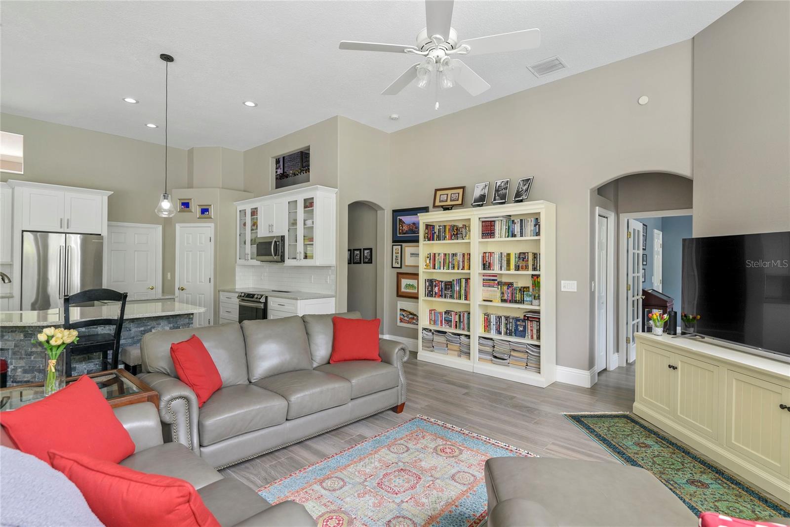 CARDINAL GLEN - Residential