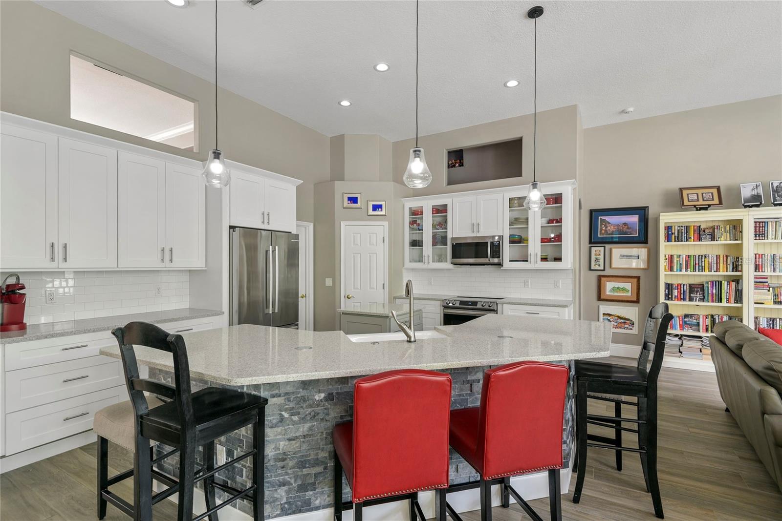 CARDINAL GLEN - Residential