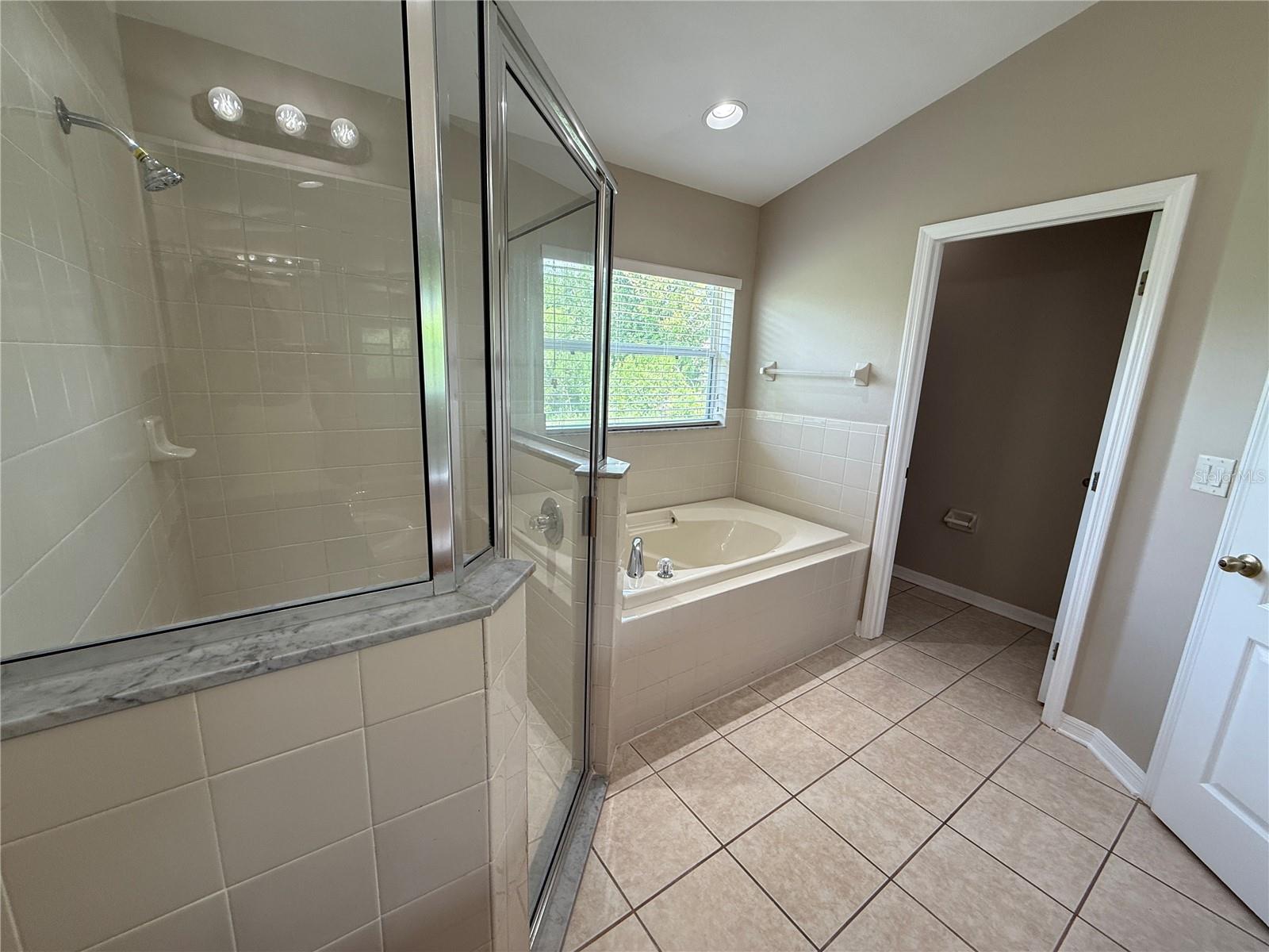 MEADOW POINTE 04 - Residential Lease