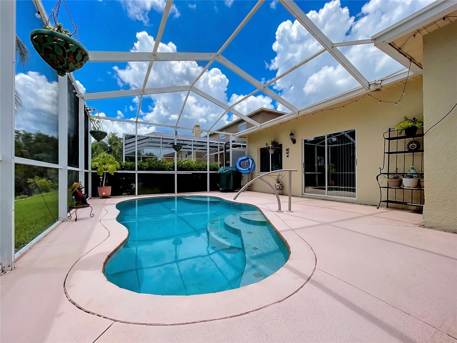 NORTHWOOD - Residential