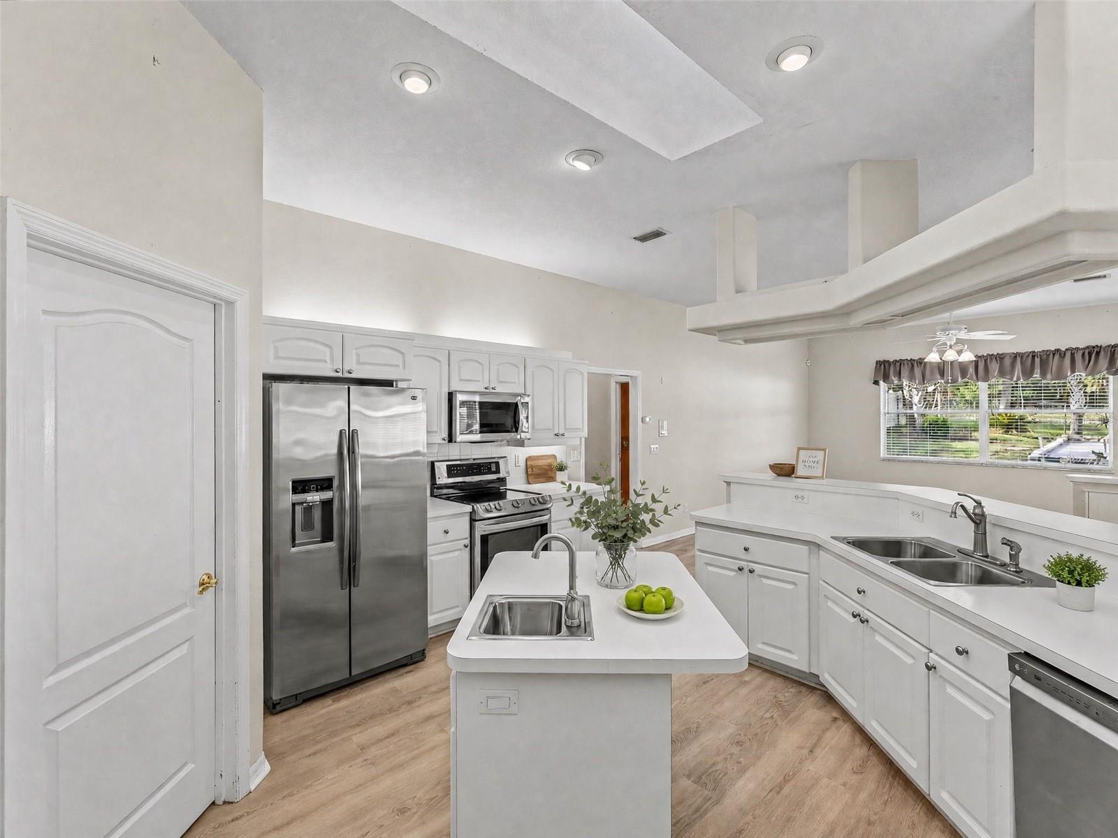 PINE RIDGE UNIT 03 - Residential