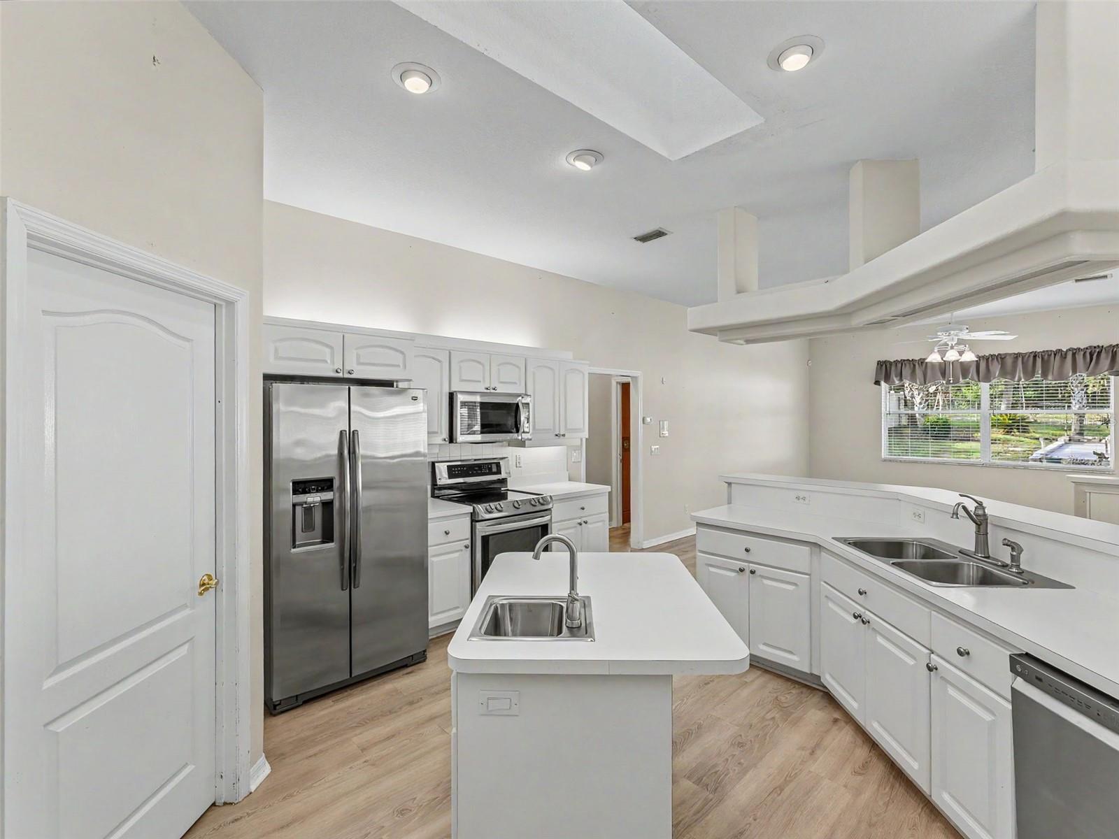 PINE RIDGE UNIT 03 - Residential