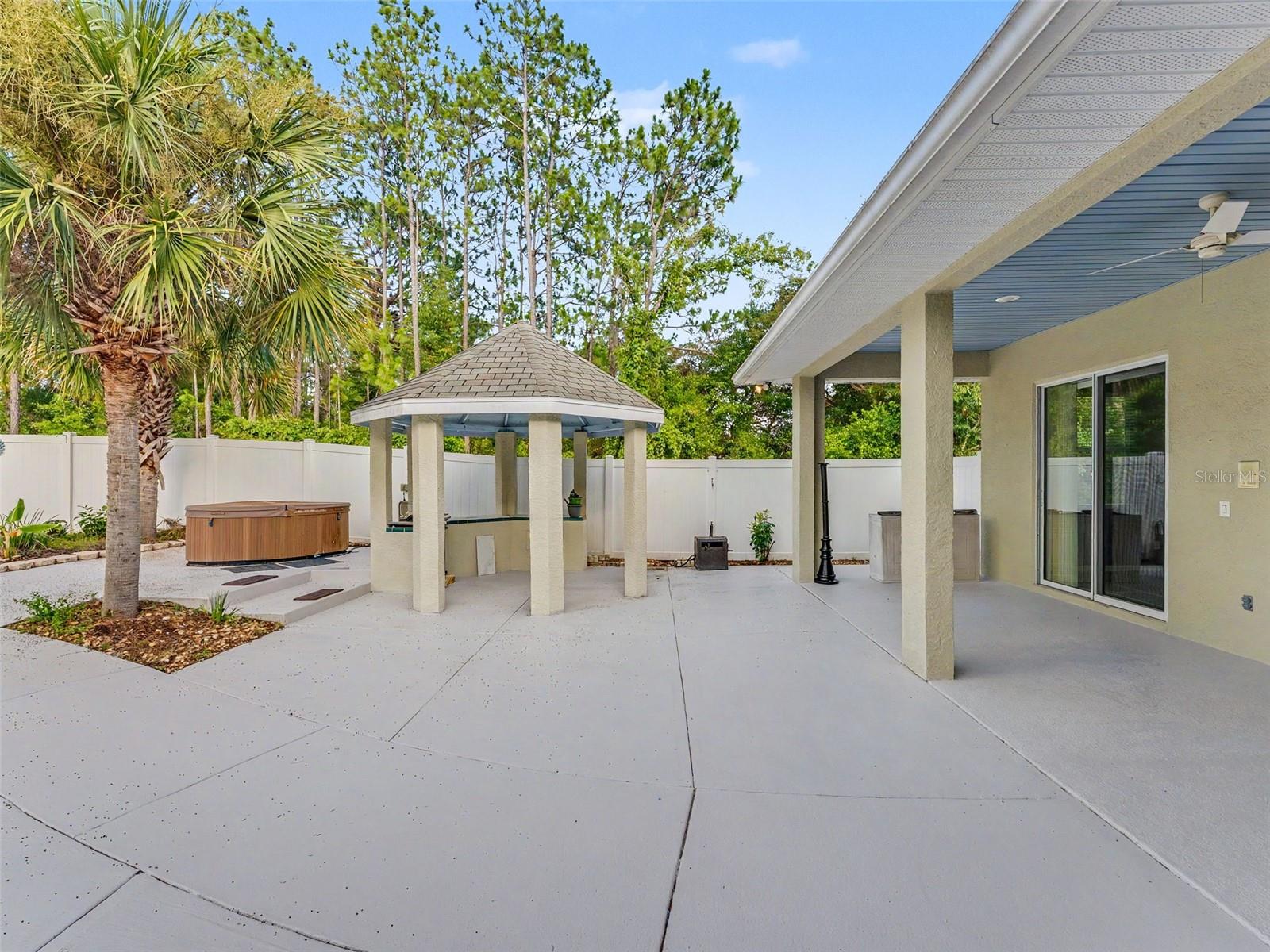 PINE RIDGE UNIT 03 - Residential