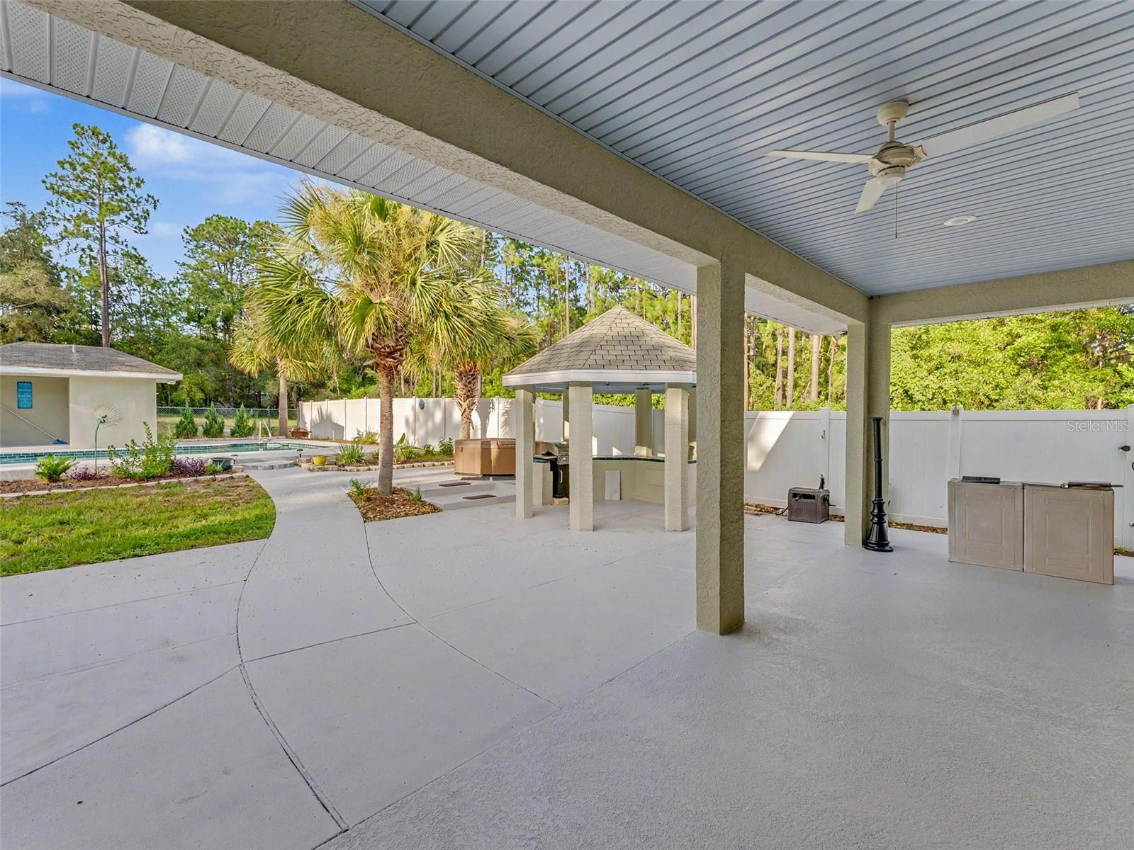 PINE RIDGE UNIT 03 - Residential