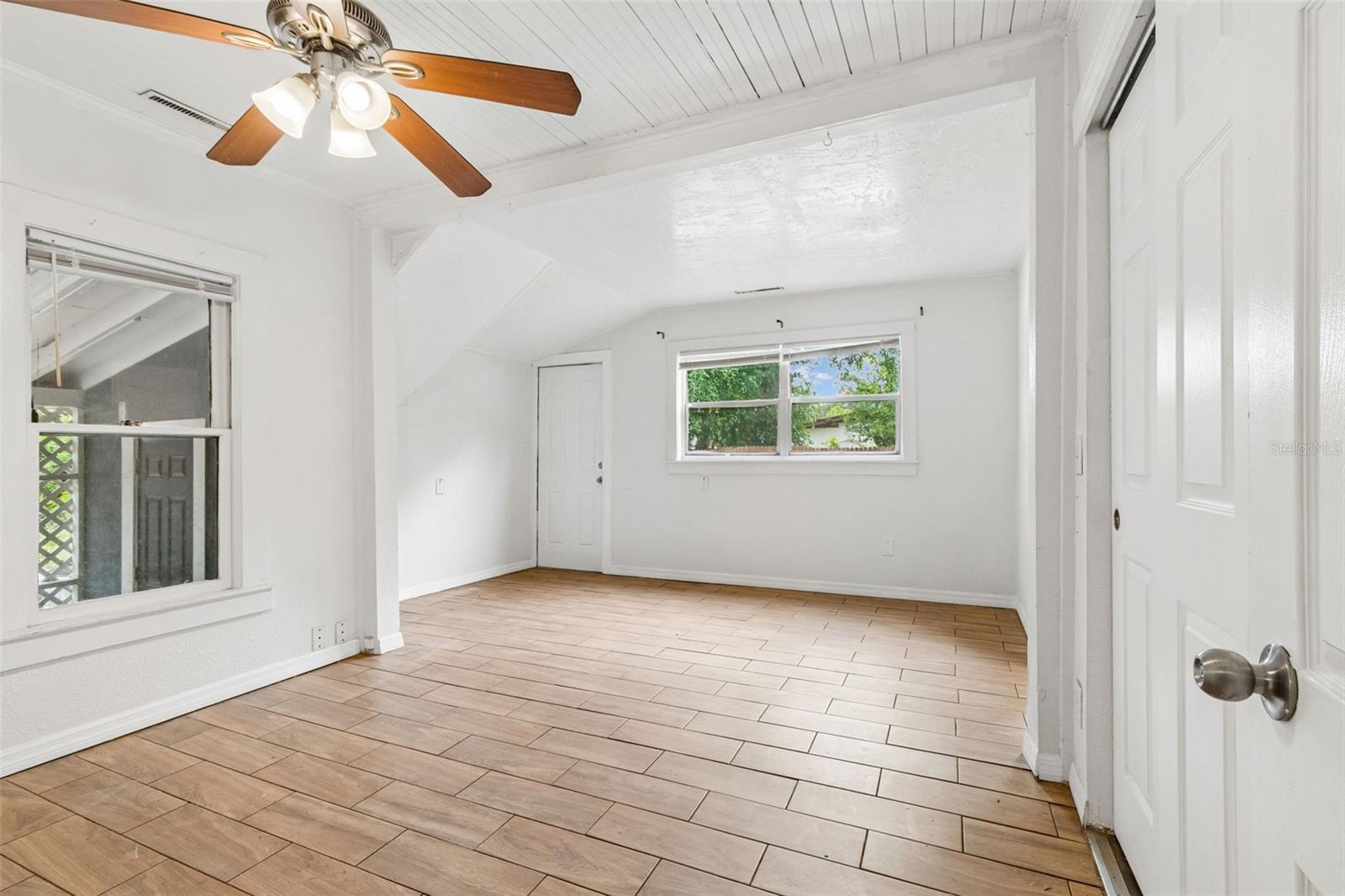 LAKEVIEW HEIGHTS - Residential