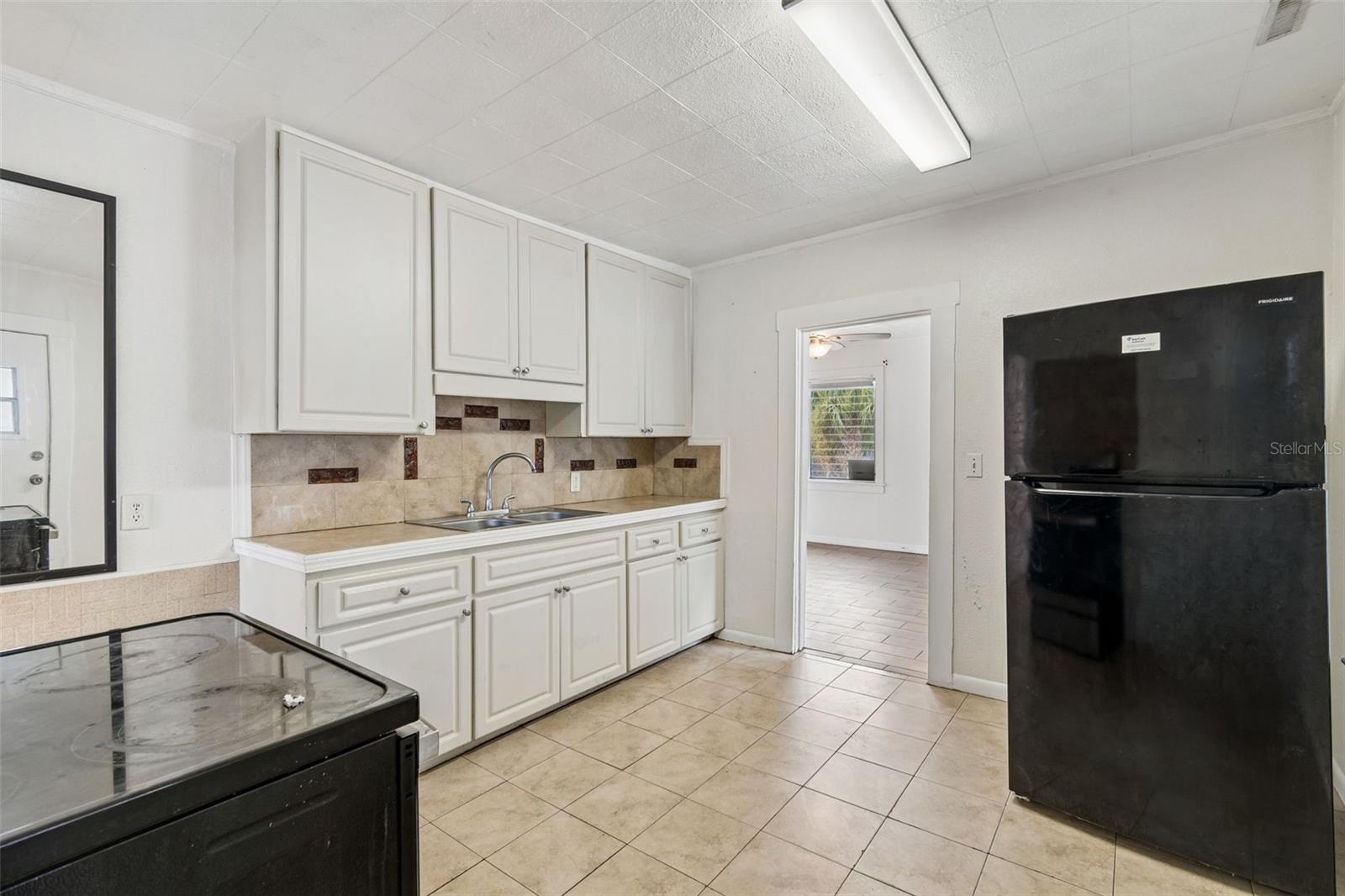 LAKEVIEW HEIGHTS - Residential