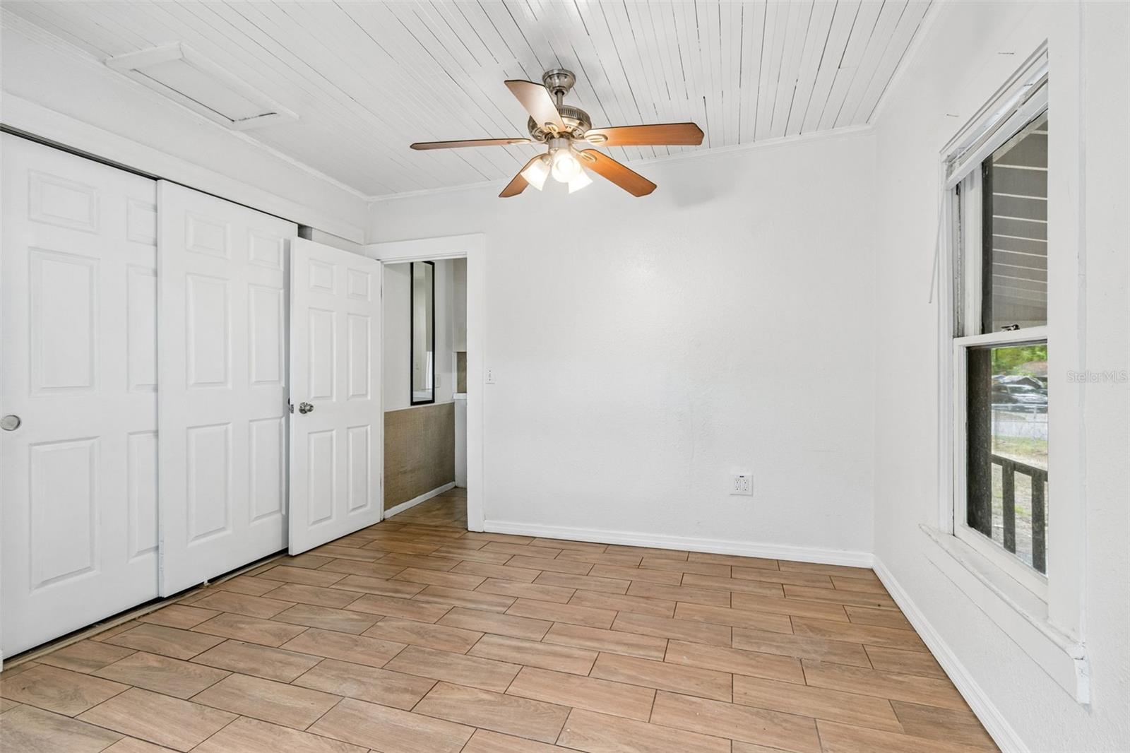 LAKEVIEW HEIGHTS - Residential