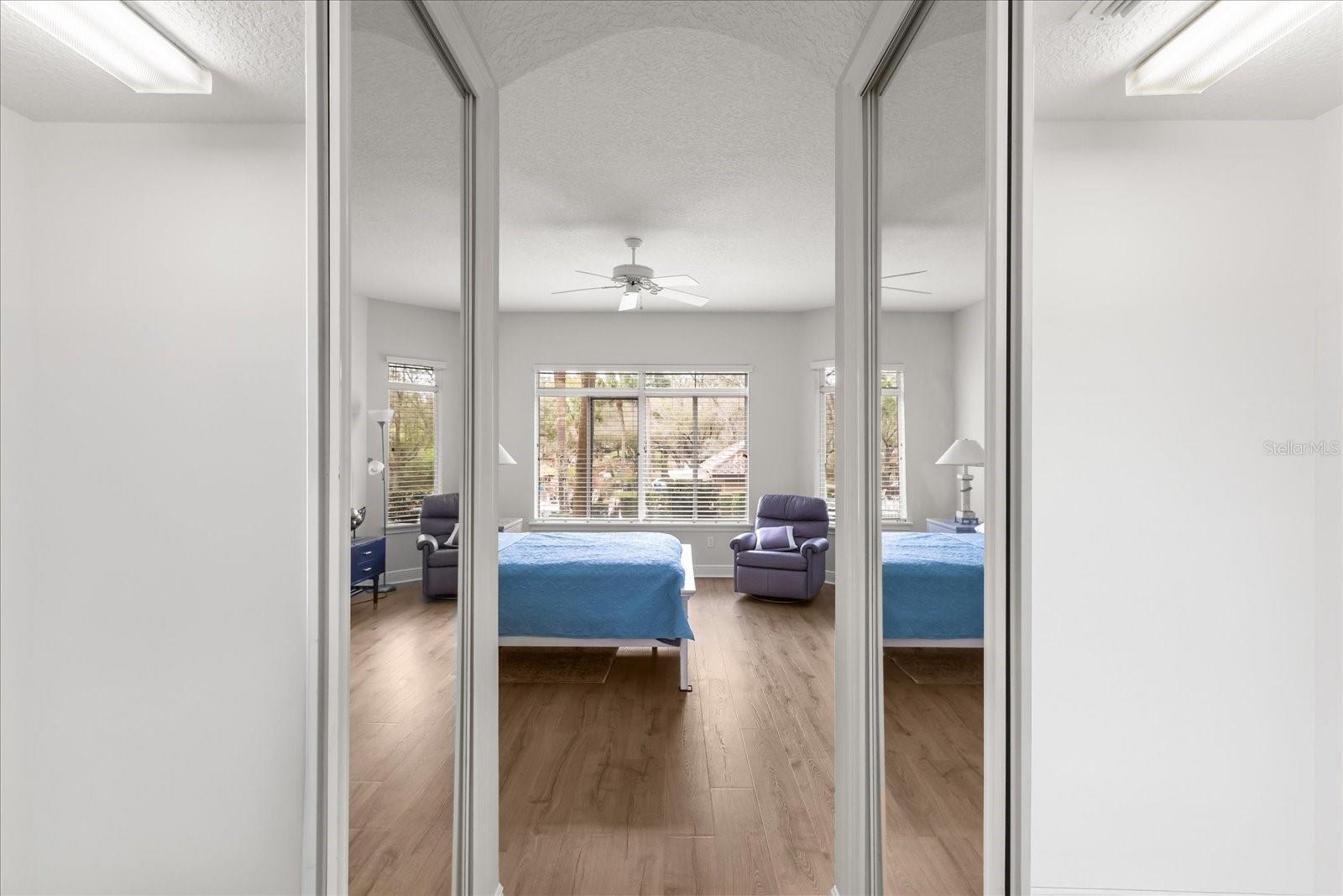 HOWEY MISSION SONOMA CONDO - Residential