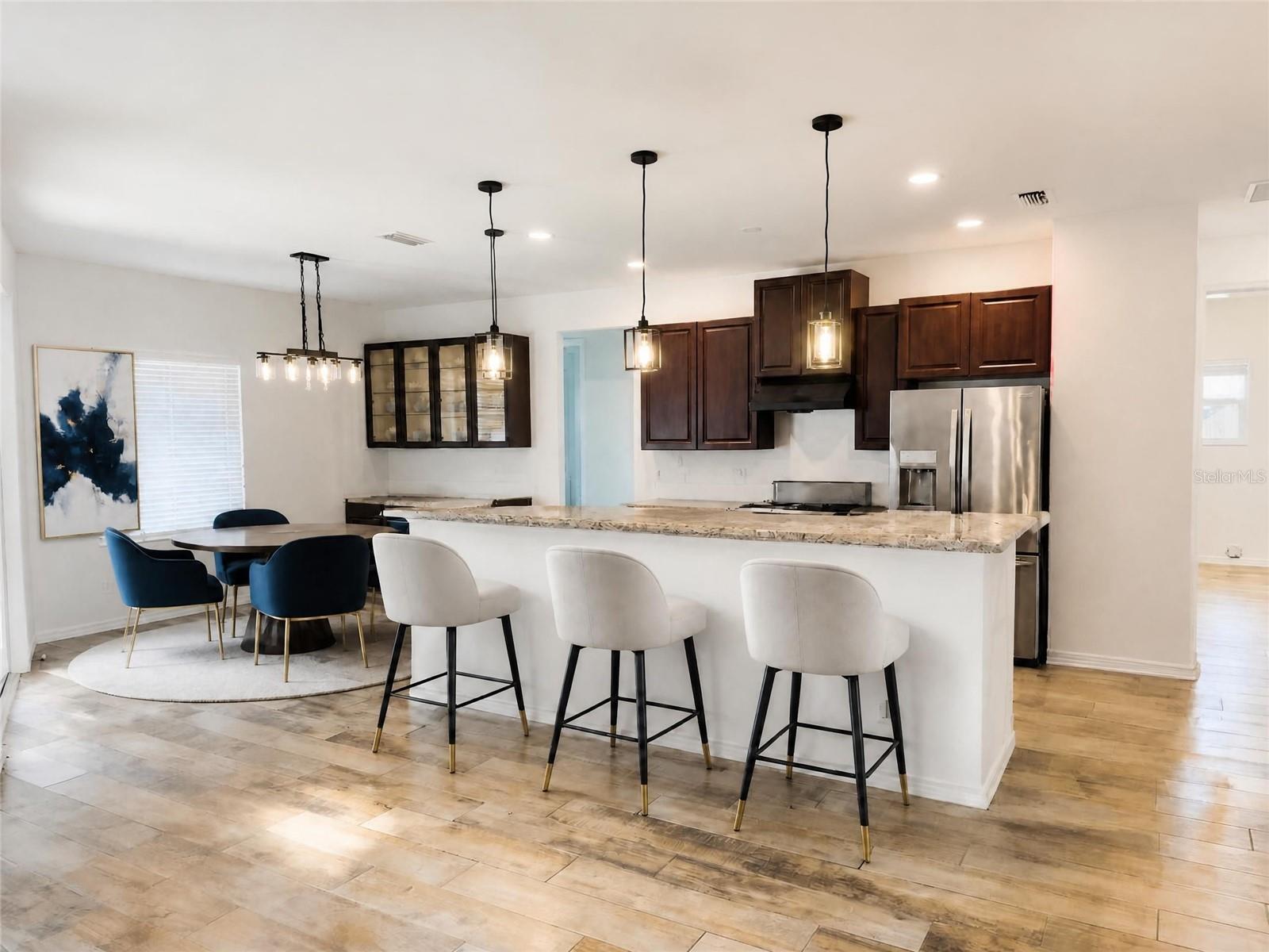 SOUTH VENICE - Residential