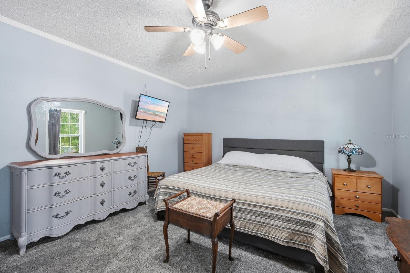 UNIVERSITY SQUARE UNIT 2 - Residential