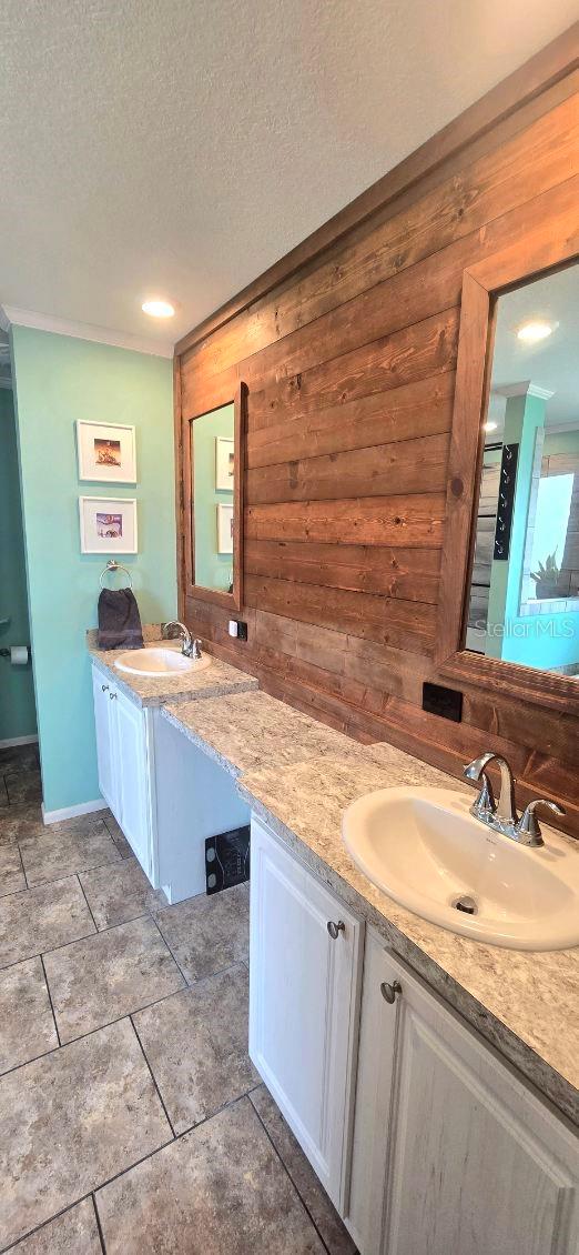 LAKE TARPON MOBILE HOME VILLAGE - Residential