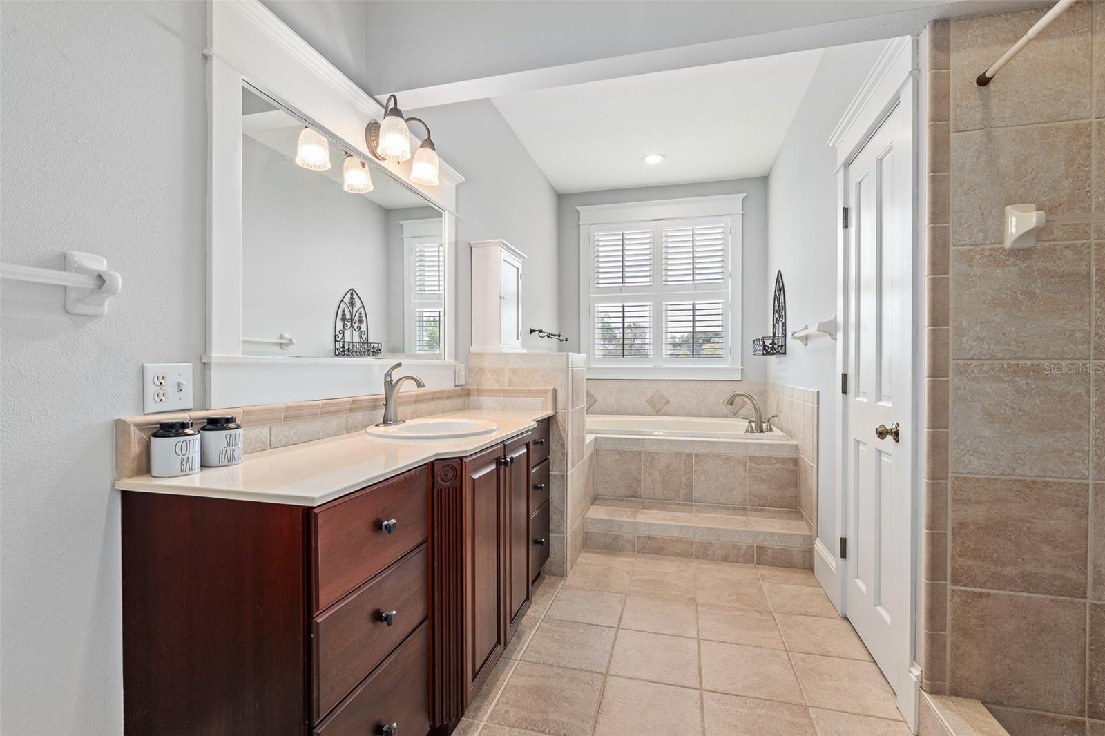 HICKORY LANE - Residential