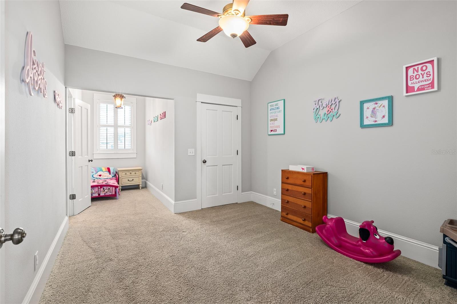 HICKORY LANE - Residential