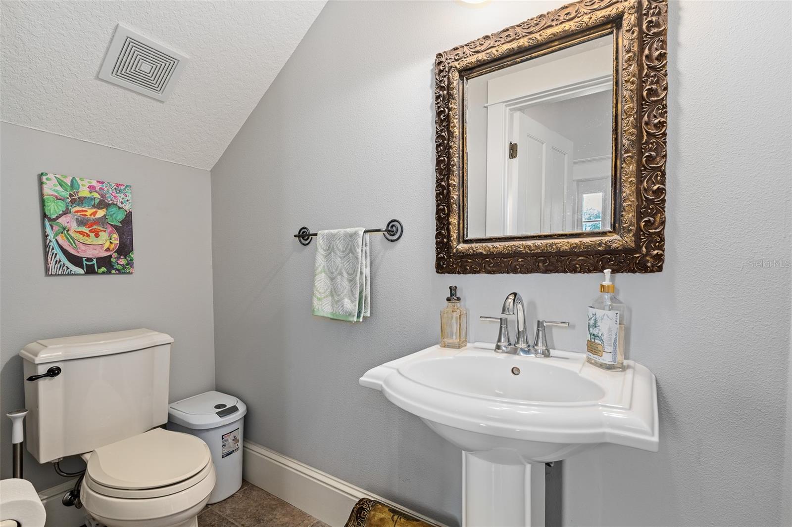 HICKORY LANE - Residential