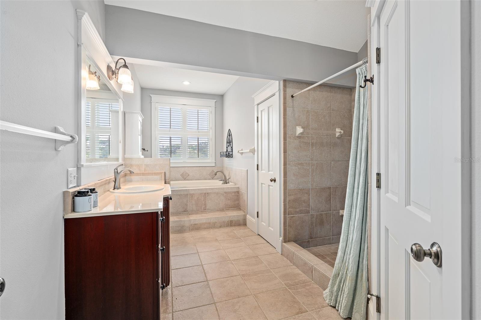 HICKORY LANE - Residential