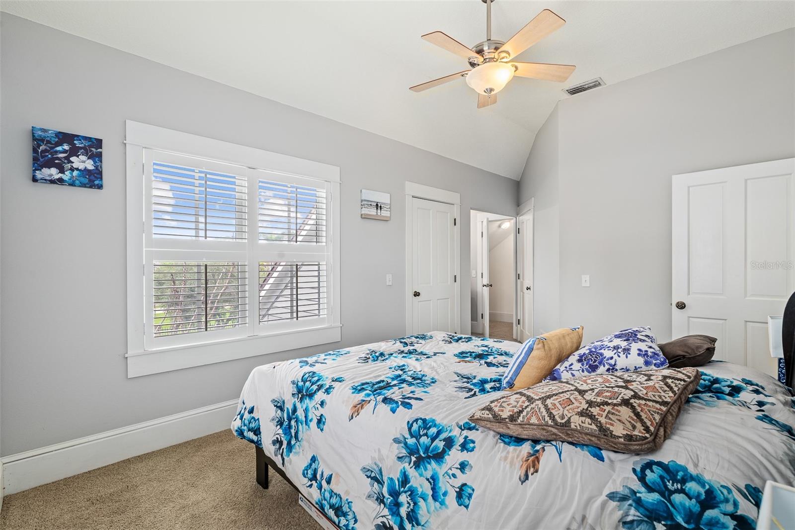 HICKORY LANE - Residential