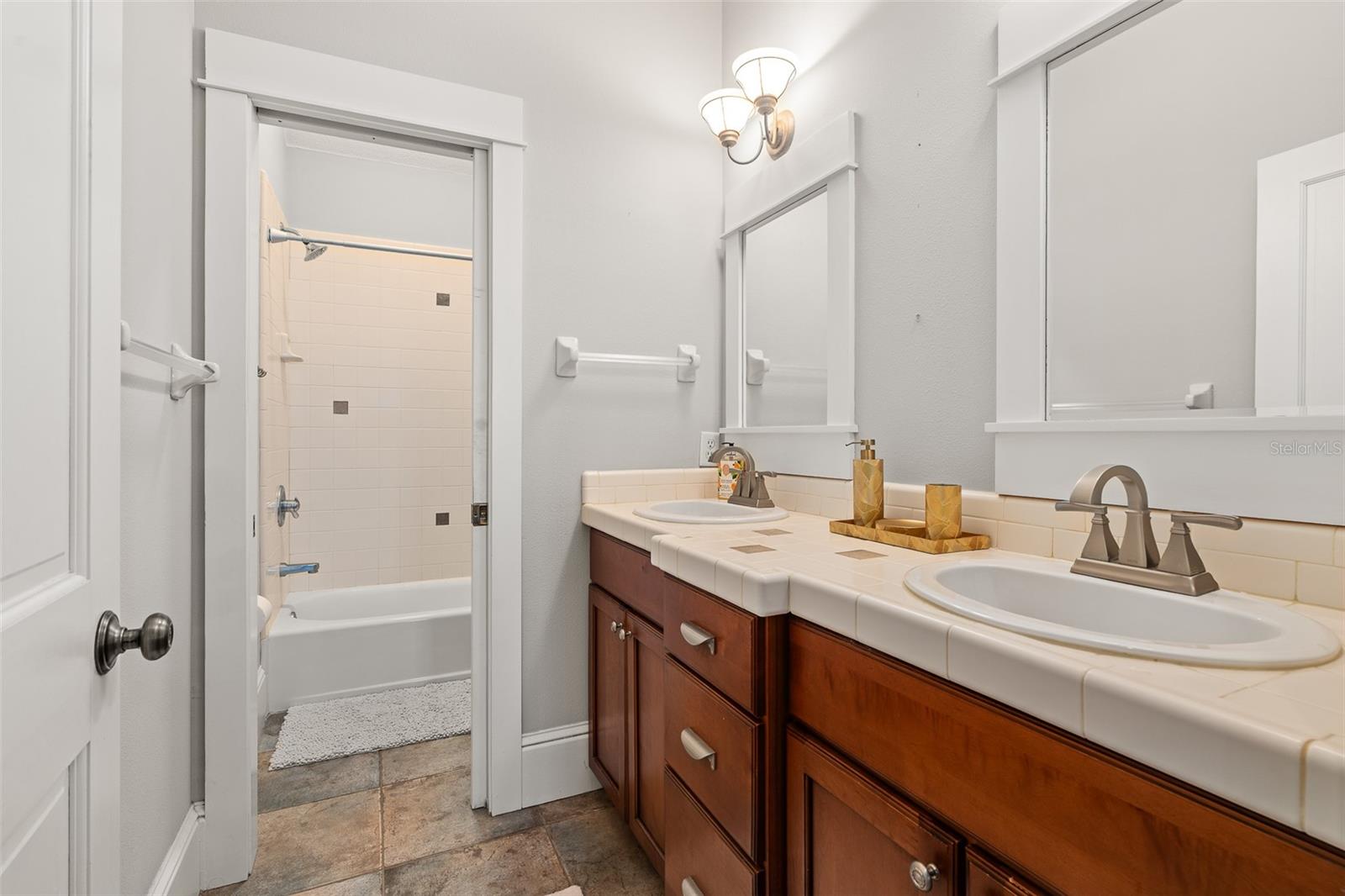 HICKORY LANE - Residential