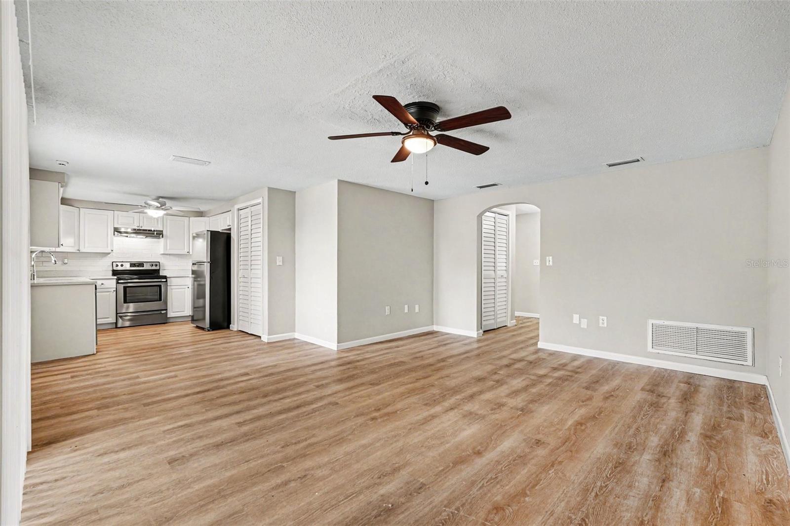 EMBASSY HILLS - Residential