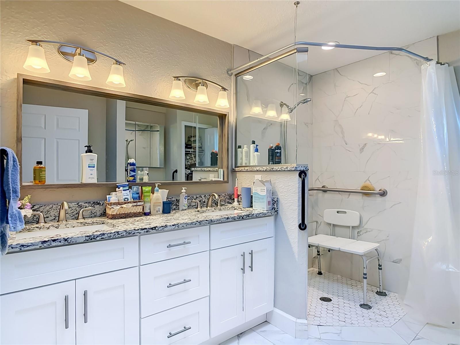 GLEN OAKS - Residential