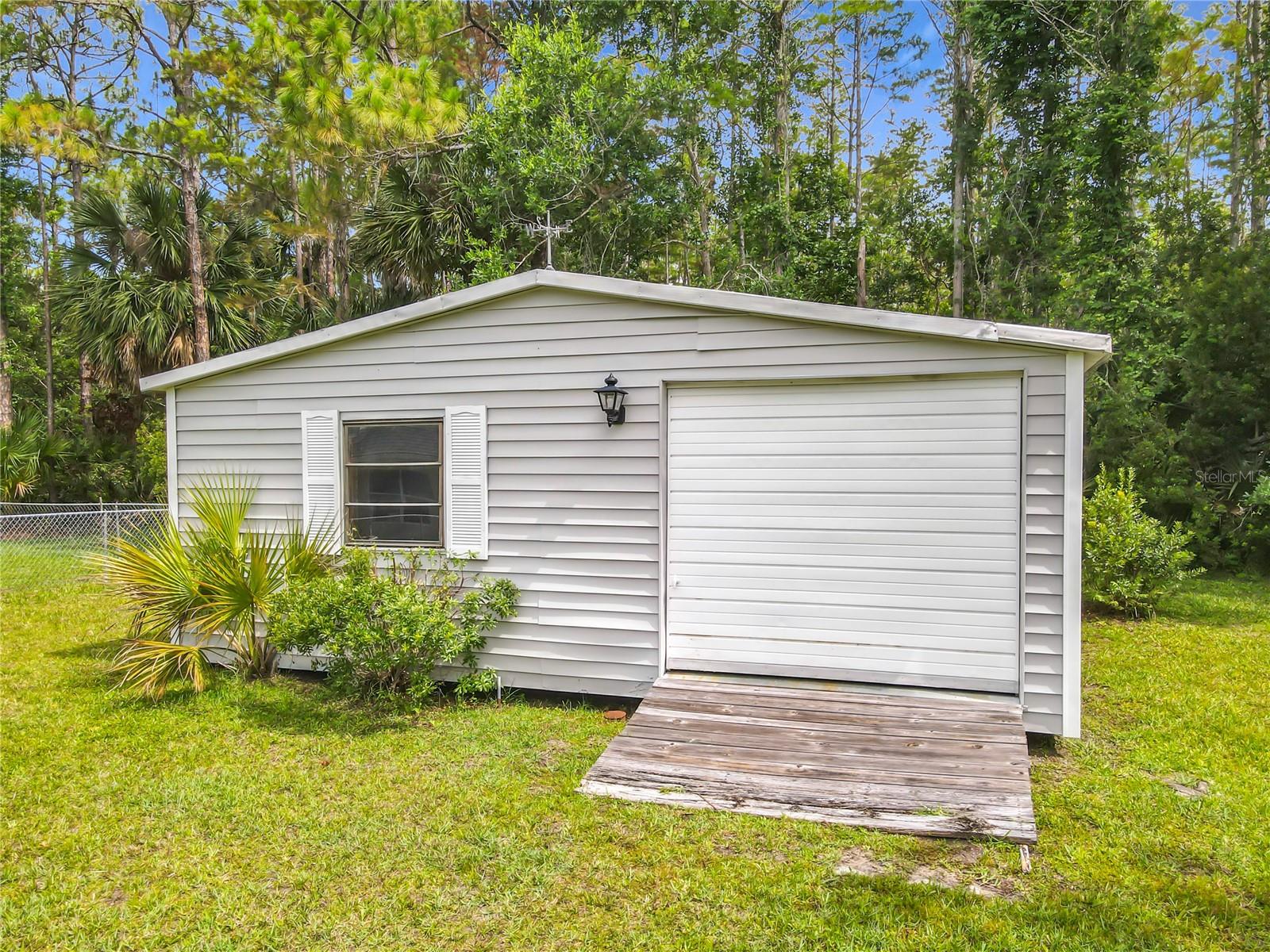 GLEN OAKS - Residential