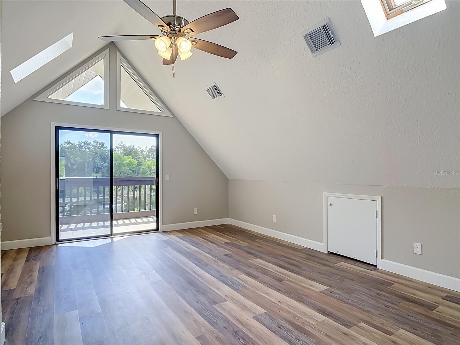 GLEN OAKS - Residential