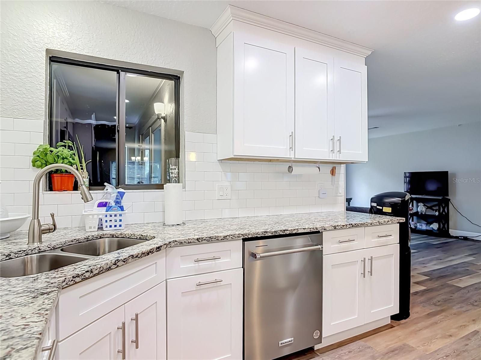 GLEN OAKS - Residential