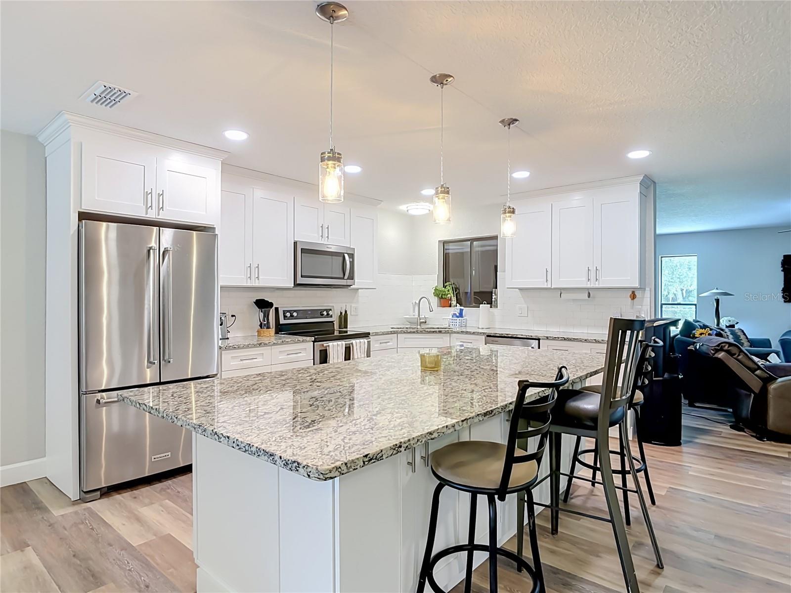 GLEN OAKS - Residential